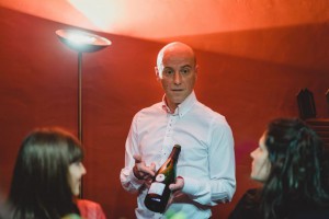 Gustavo Palomo dirige el curso de iniciación a la cata de vinos en Lanzarote