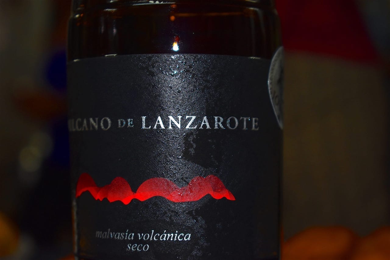 Vino Malvasía Volcánica Seco de Bodega Vulcano de Lanzarote Gran Oro en los Premios CINVE 2018